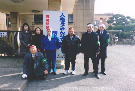 �����{�u���b�N�l���T�Ԋ����ʐ^